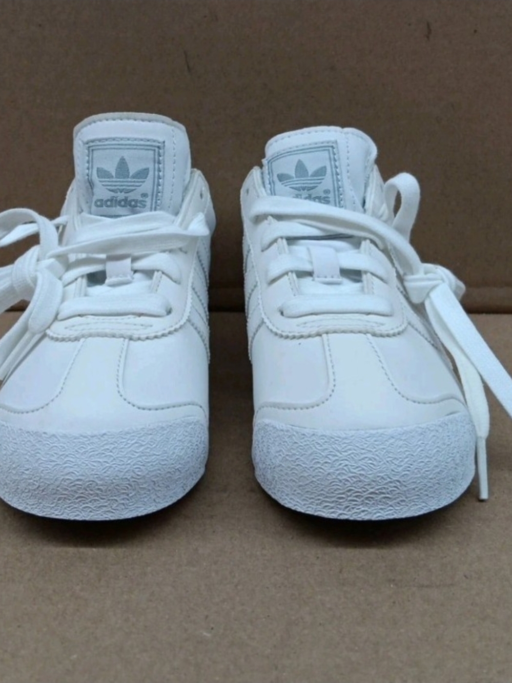 adidas Men White Classic Low-Top Sneakers